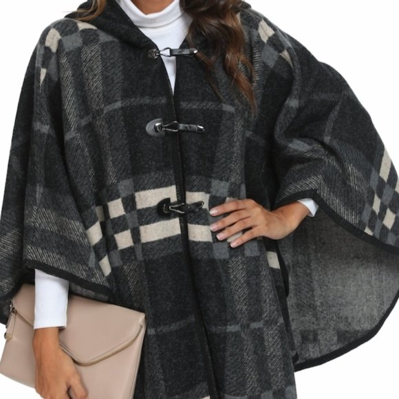 Plaid Cape New in Pkg/NWT - Picture 1 of 1